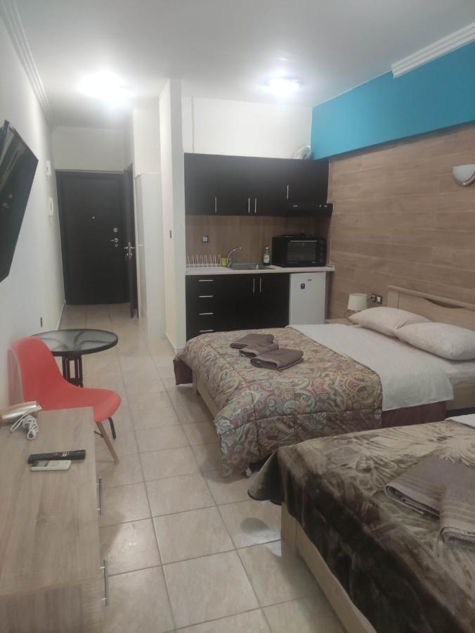G M 3 Rooms Kentpo In The Heart Of The City Lárisa Eksteriør bilde