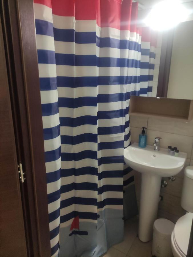 G M 3 Rooms Kentpo In The Heart Of The City Lárisa Eksteriør bilde